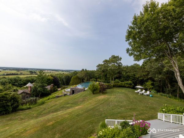 Hamptons Home 1020713