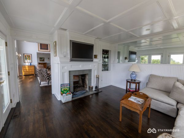 Hamptons Home 1020713