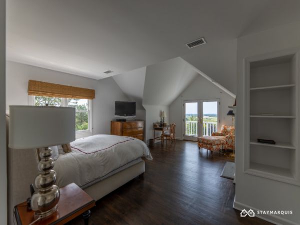 Hamptons Home 1020713