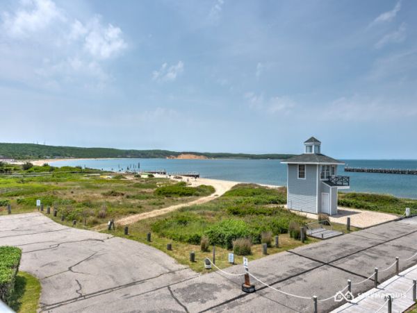 Hamptons Home 1020714