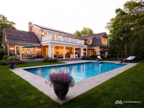 Hamptons Home 1020715