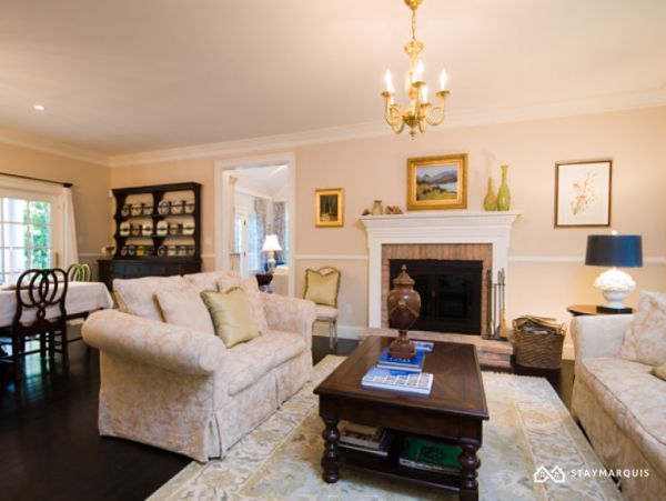 Hamptons Home 1020715