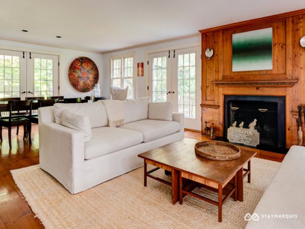Hamptons Home 1020716