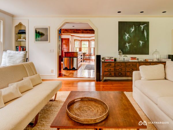 Hamptons Home 1020716