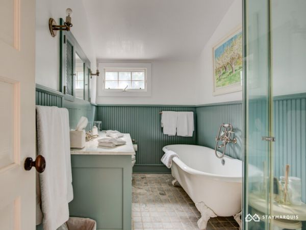 Hamptons Home 1020716