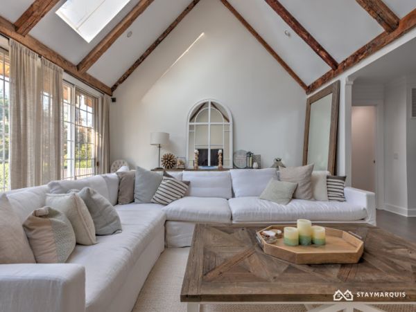 Hamptons Home 1020717