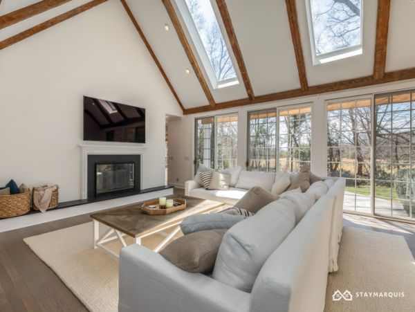 Hamptons Home 1020717