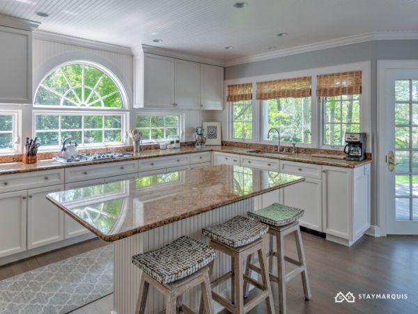 Hamptons Home 1020717