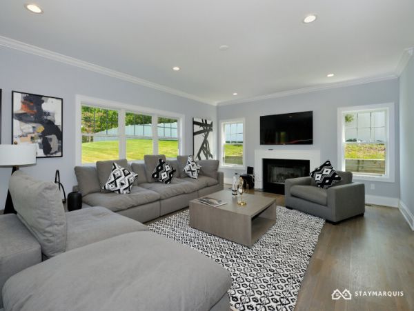 Hamptons Home 1020718