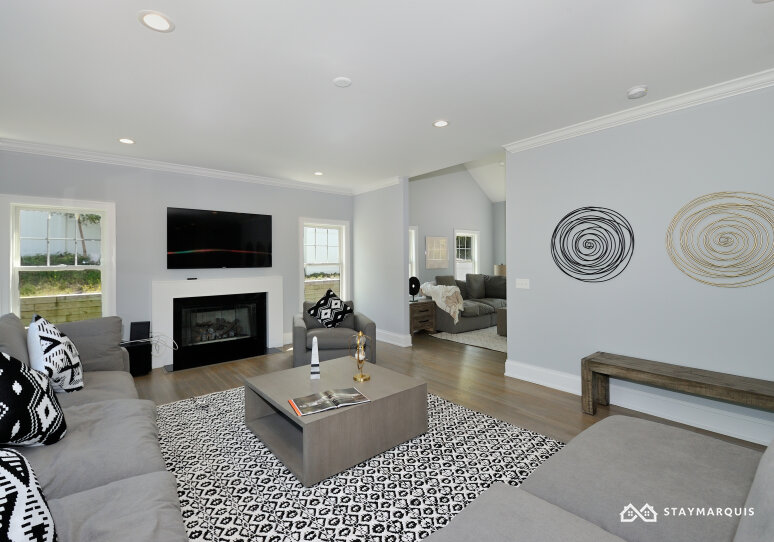 Hamptons Home 1020718
