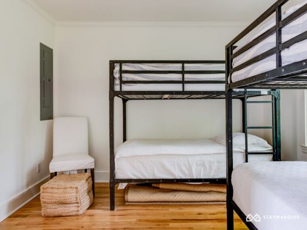 Hamptons Home 1020720