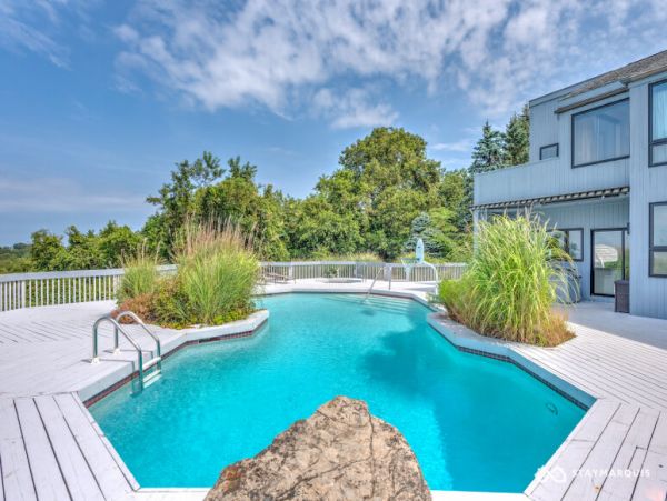 Hamptons Home 1020723