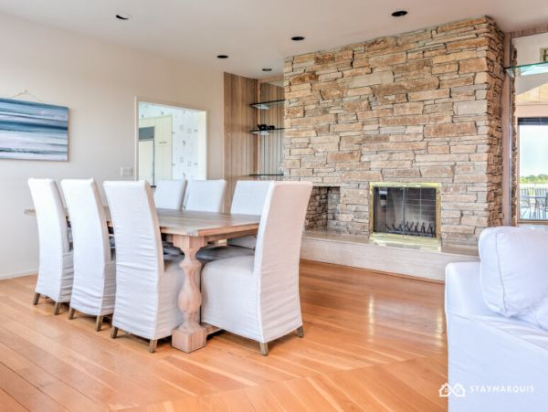 Hamptons Home 1020723
