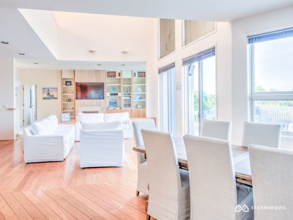 Hamptons Home 1020723