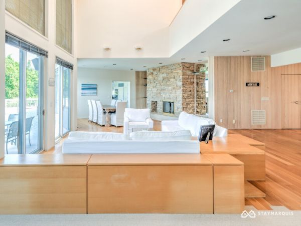 Hamptons Home 1020723