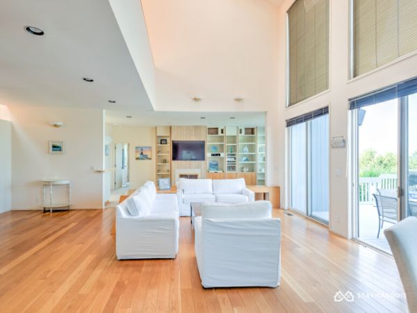 Hamptons Home 1020723