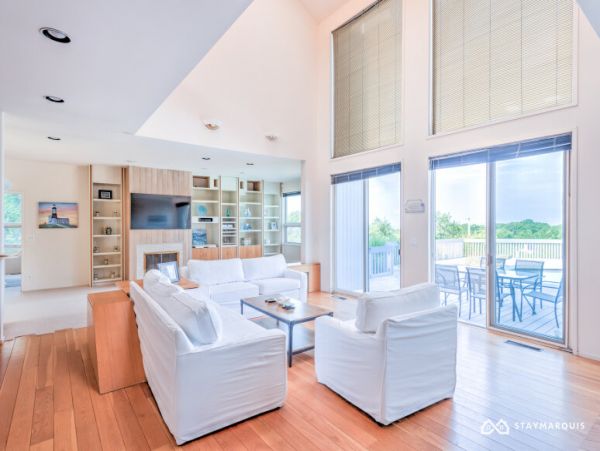 Hamptons Home 1020723