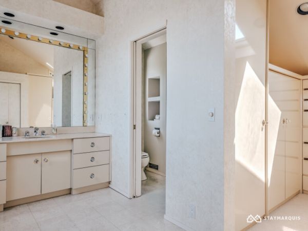 Hamptons Home 1020723