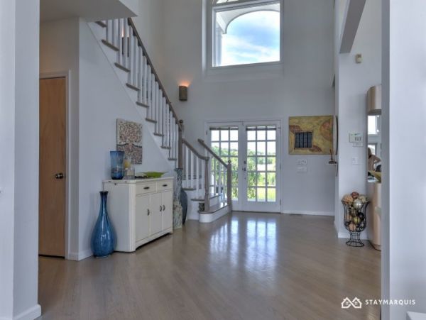 Hamptons Home 1020724