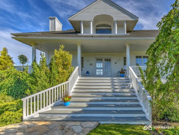 Hamptons Home 1020724