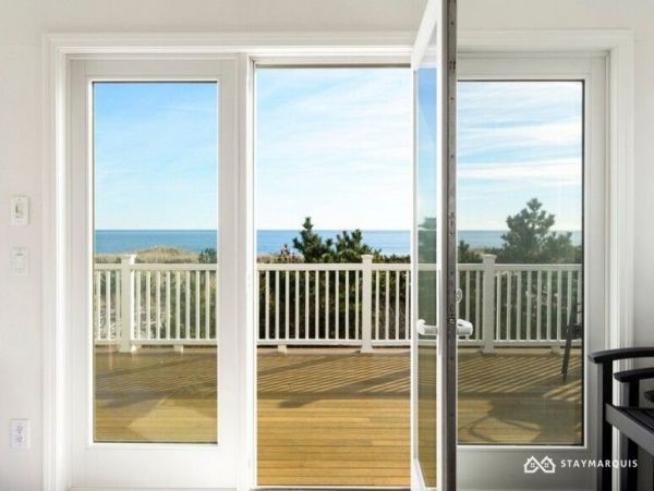 Hamptons Home 1020725