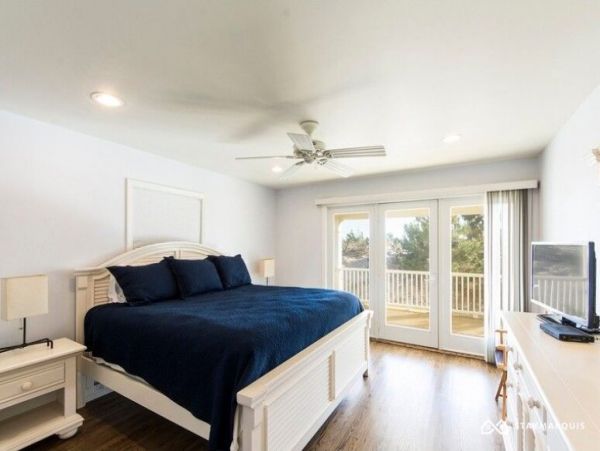 Hamptons Home 1020725