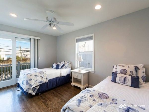 Hamptons Home 1020725