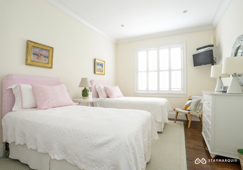 Hamptons Home 1020726