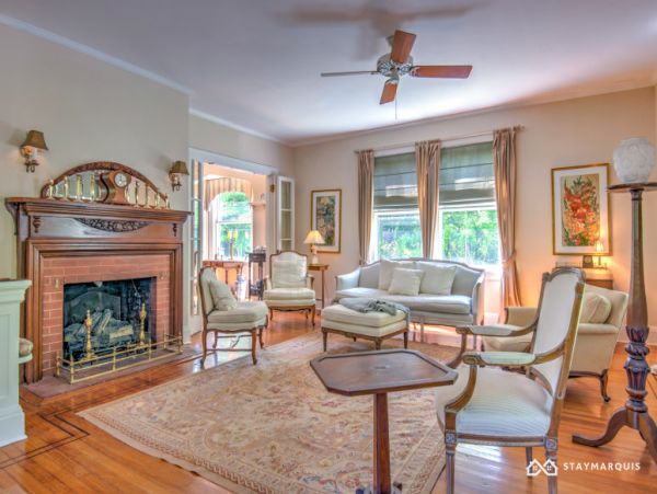 Hamptons Home 1020727