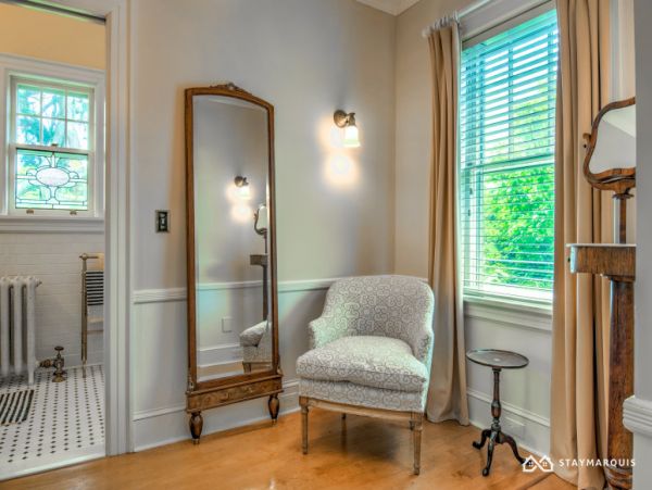 Hamptons Home 1020727