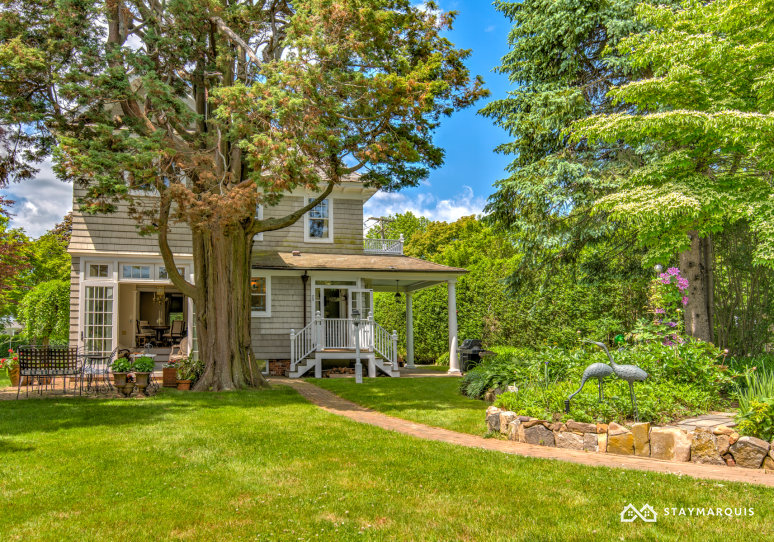Hamptons Home 1020727