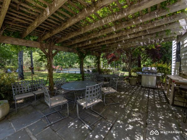 Hamptons Home 1020728