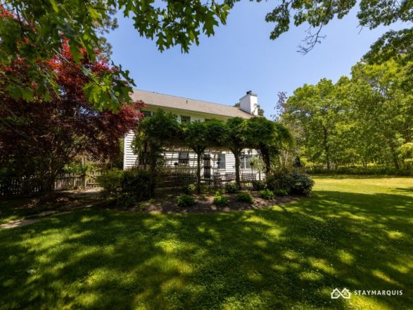 Hamptons Home 1020728