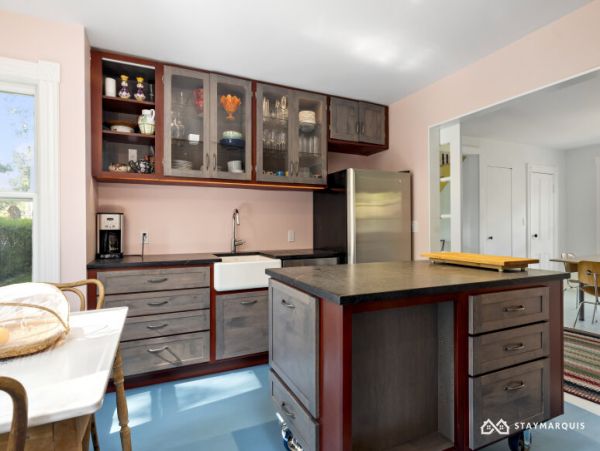 Hamptons Home 1020729