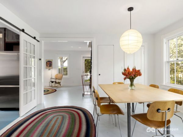 Hamptons Home 1020729