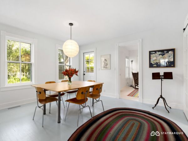 Hamptons Home 1020729