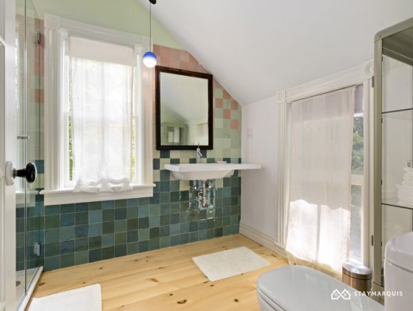 Hamptons Home 1020729