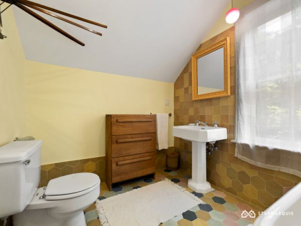 Hamptons Home 1020729