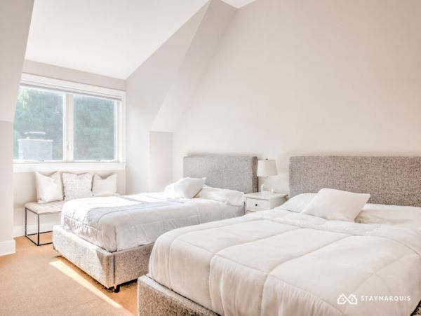 Hamptons Home 1020732
