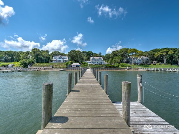Hamptons Home 1020733