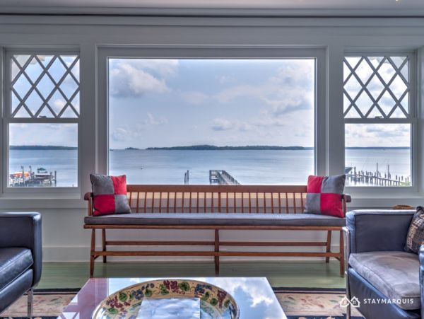 Hamptons Home 1020733