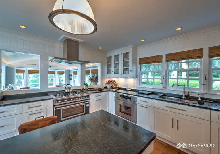 Hamptons Home 1020733