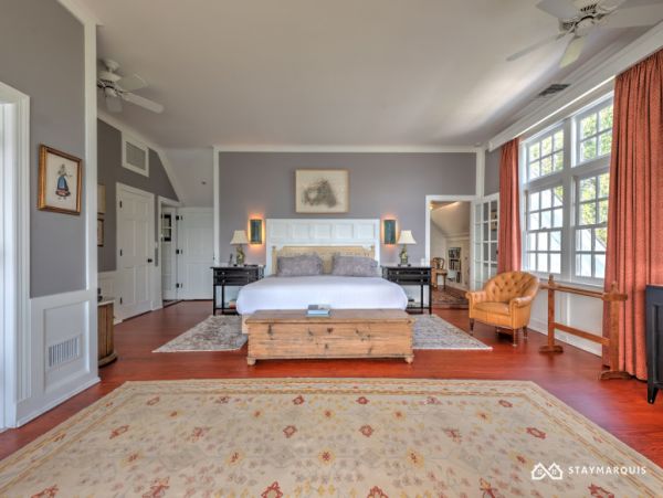 Hamptons Home 1020733