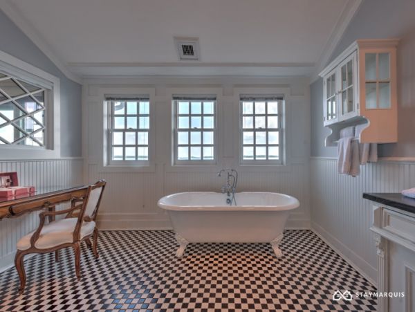 Hamptons Home 1020733