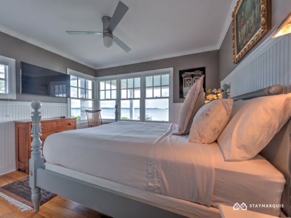 Hamptons Home 1020733
