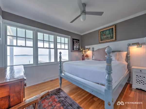 Hamptons Home 1020733