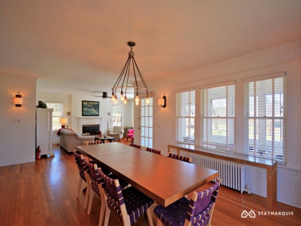 Hamptons Home 1020735