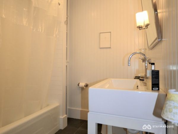 Hamptons Home 1020735