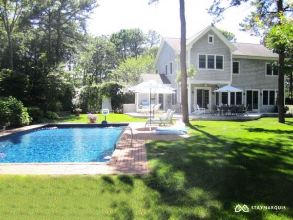 Hamptons Home 1020736