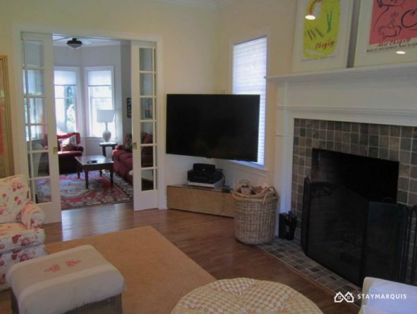 Hamptons Home 1020736